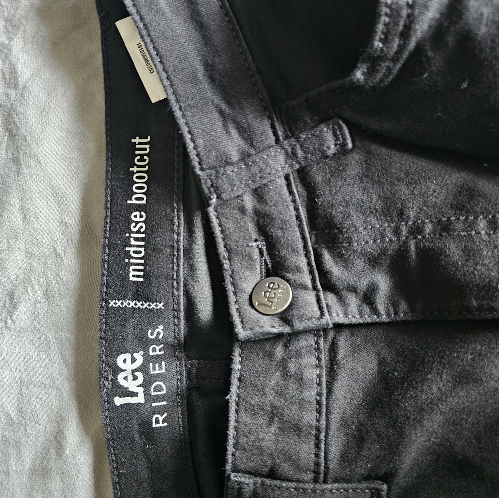 LEE midrise boot cut black jeans size 10 brand new